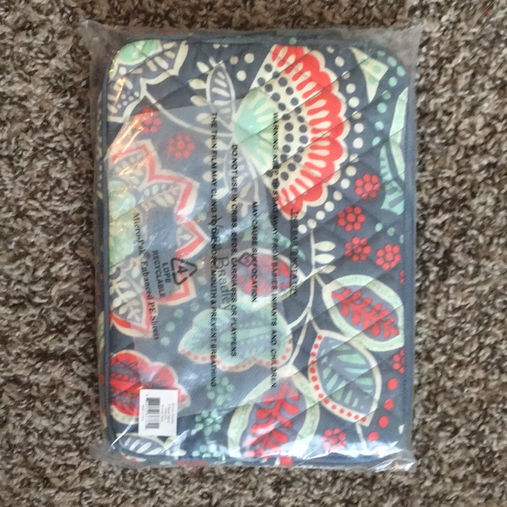 Vera Bradley, e-reader sleeve, fits iPad mini